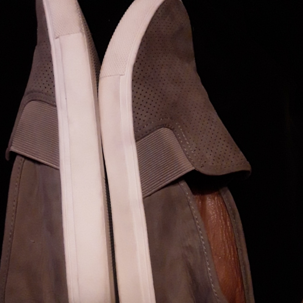 Steve Madden - Picture 7 of 8